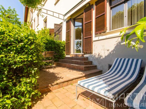 Apartment In Tuscany With Garden And Parking