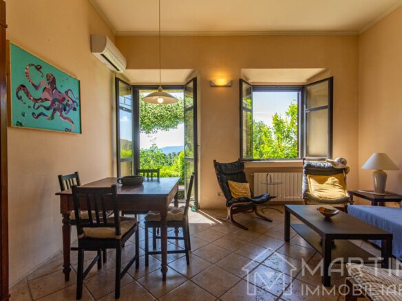 Apartment In Tuscany With Garden And Parking