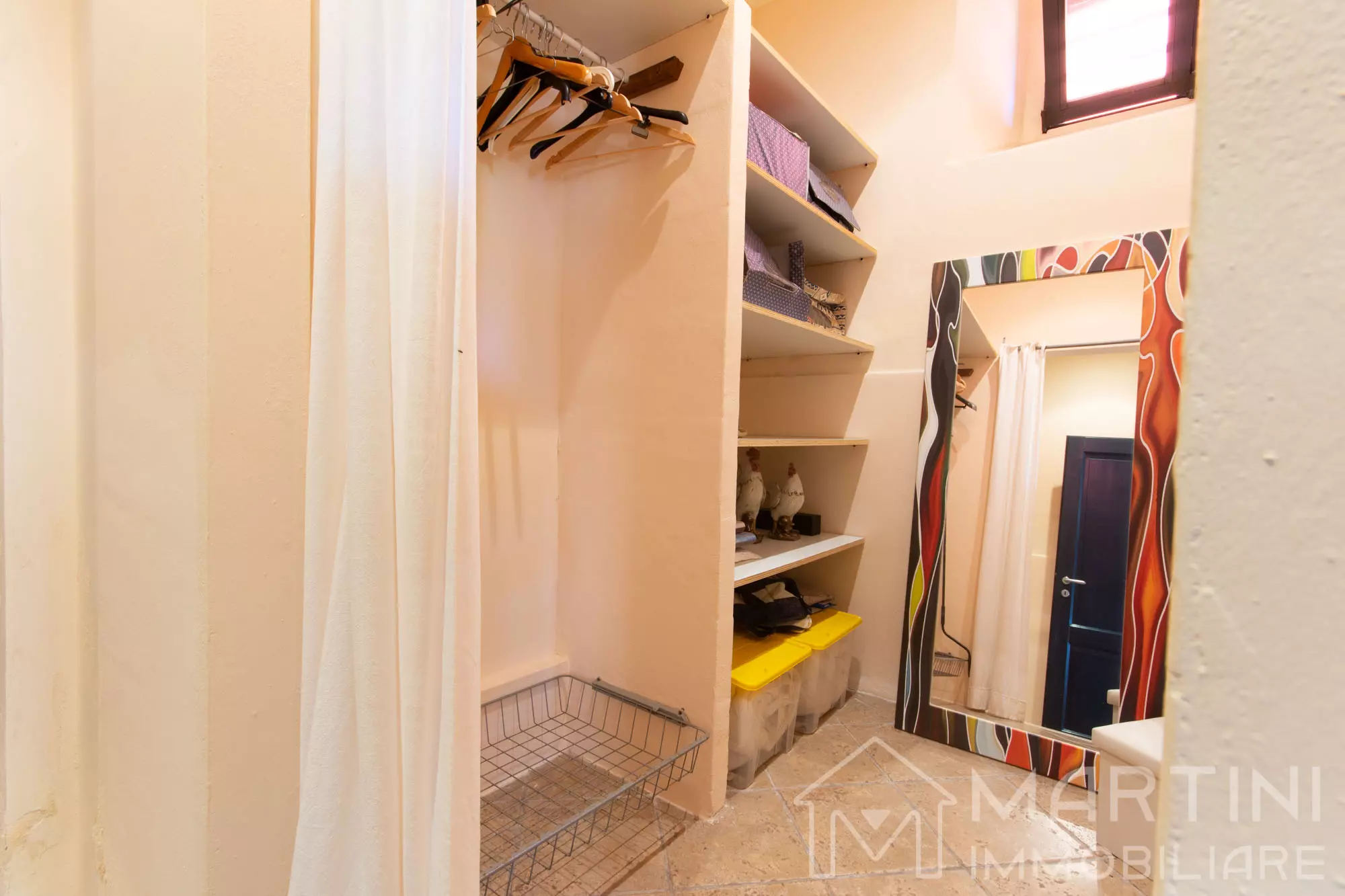 Appartamento con Giardino Privato Posto Auto Vista Panoramica in Toscana in Vendita (8)