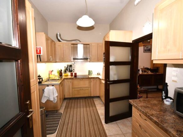 2 Bedroom House With Garden – East Crete