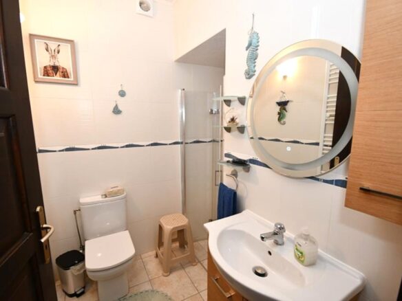 2 Bedroom House With Garden – East Crete