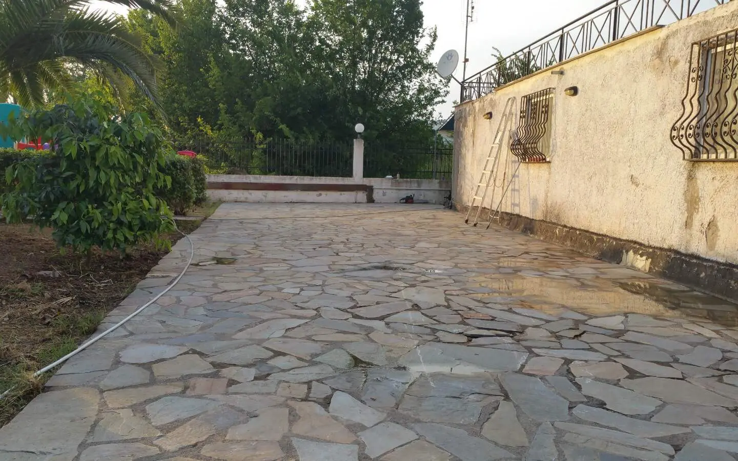 Detached House 450 M² In Central Greece