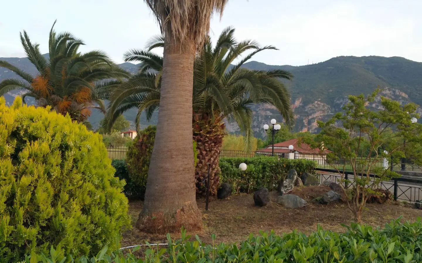 Detached House 450 M² In Central Greece