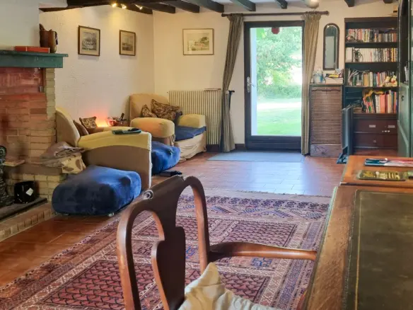 7-bedroom Country House In Peyrefitte-du-razes, France (317 M²)