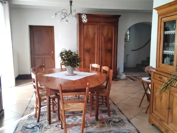 Stunning Historic Old Stone Mill, In The Heart Of A Village, Outbuildings, River Views – Lizant (vienne)