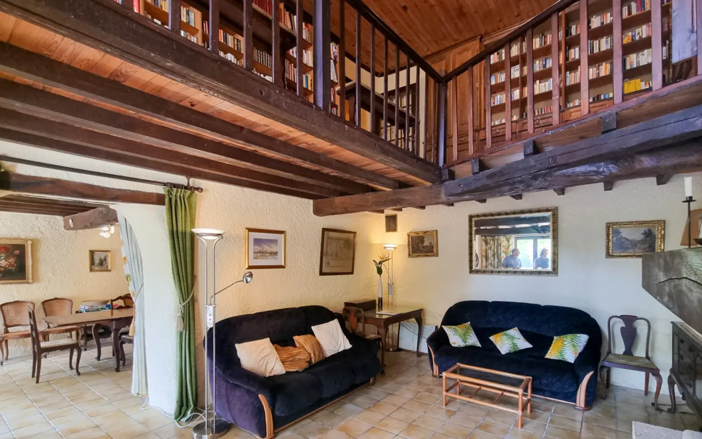 7-bedroom Country House In Peyrefitte-du-razes, France (317 M²)