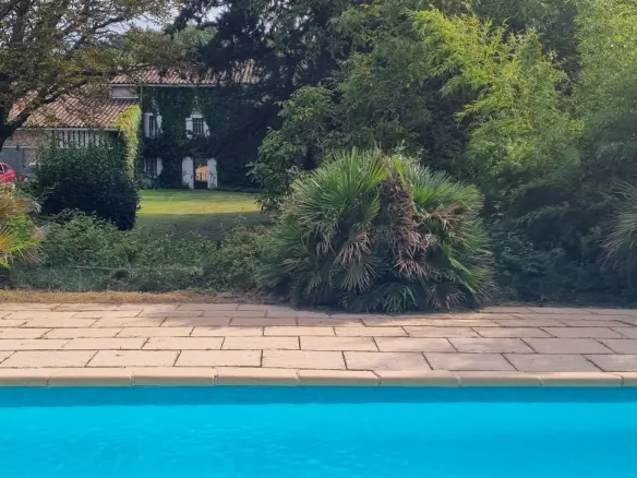 7-bedroom Country House In Peyrefitte-du-razes, France (317 M²)