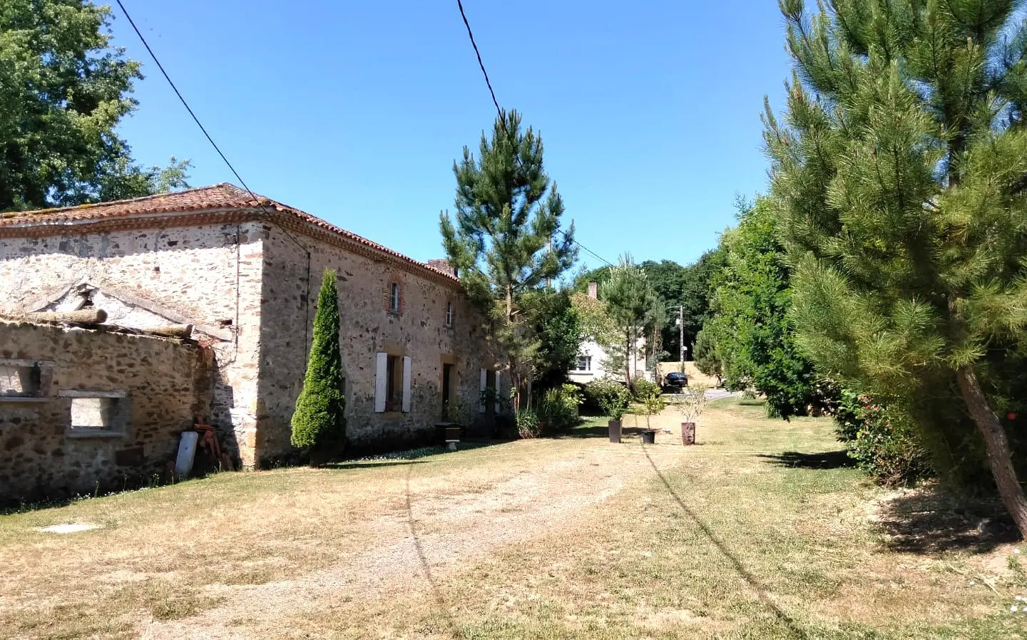 Historic Estate 15th Century, Revenue Potential, Guest Cottages, Outbuildings, 2.8 Ha