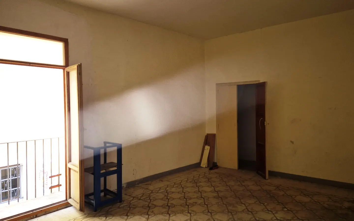 Town House 596 In Ontinyent, Spain