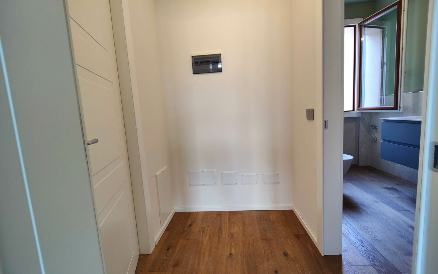 B66 Bilocale Nuovo Con Giardino Privato, Vista Mare E Piscina Condominiale. Compreso Box Auto