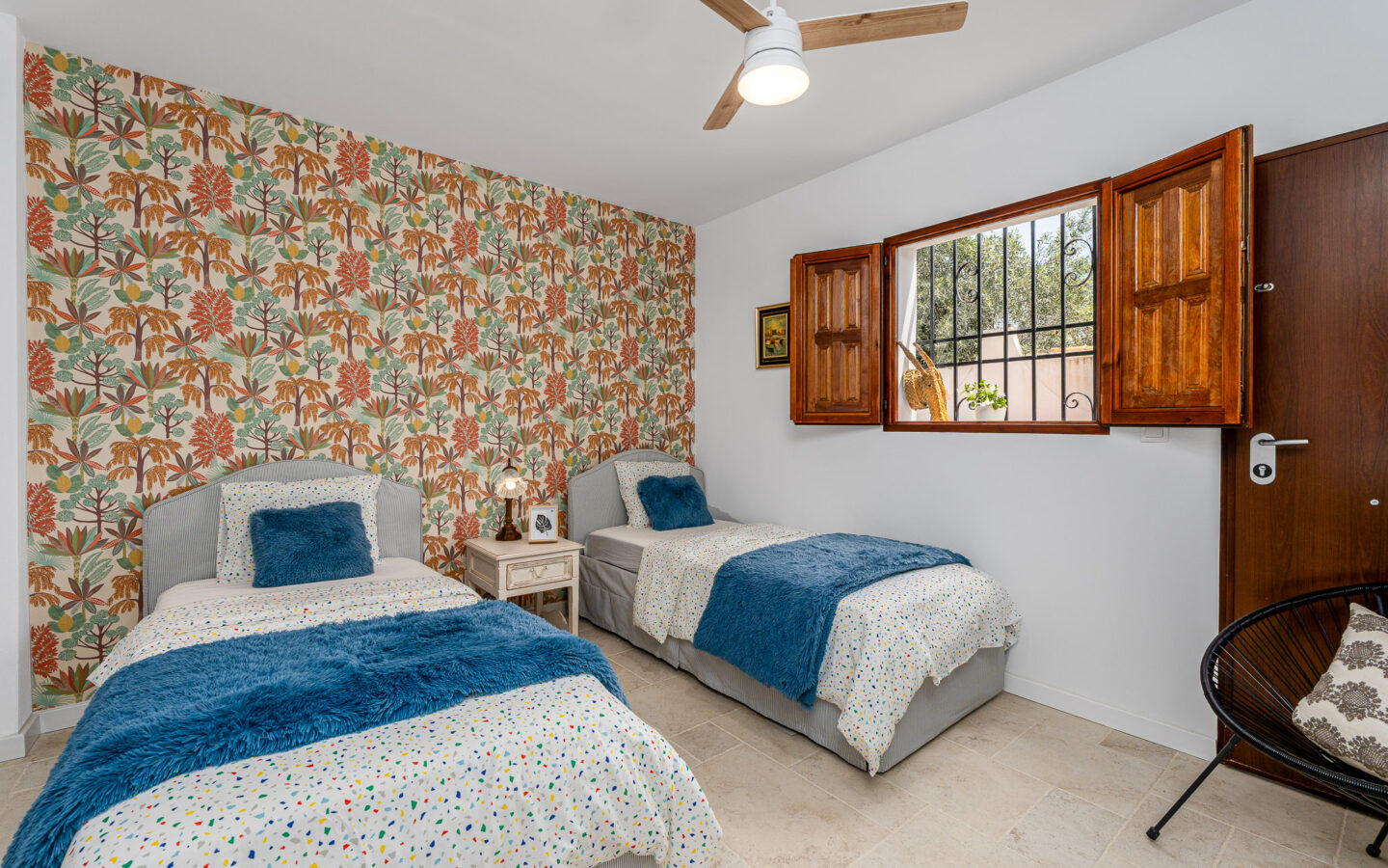 Stylishly Renovated Home With Patio In The Heart Of Casco Antiguo, Altea