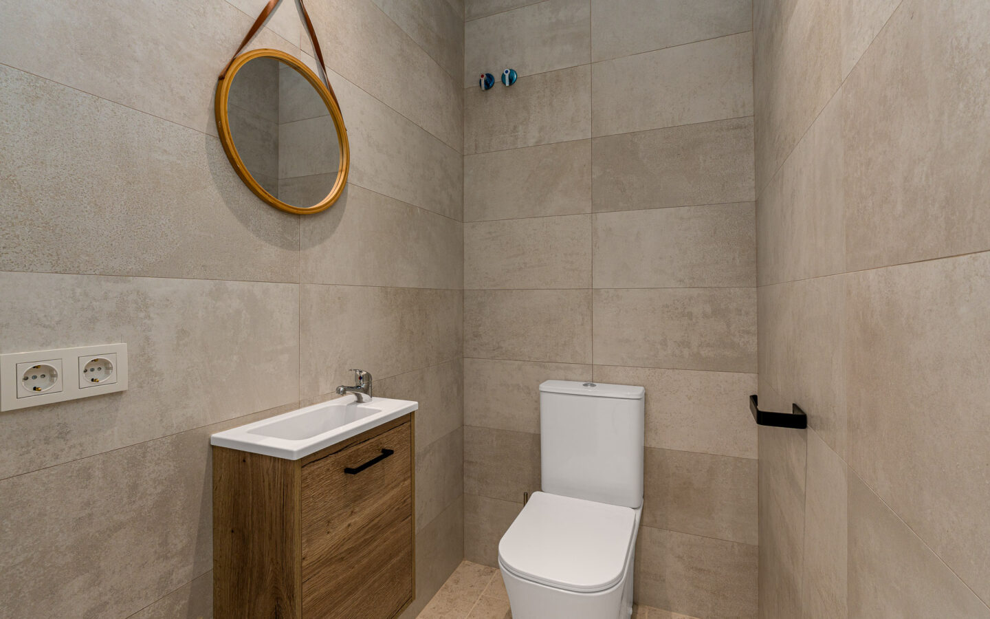 Stylishly Renovated Home With Patio In The Heart Of Casco Antiguo, Altea
