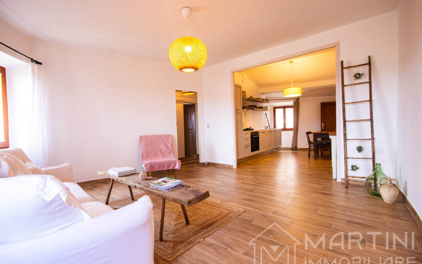 Renovated Apartment 2 Beds 2 Baths
