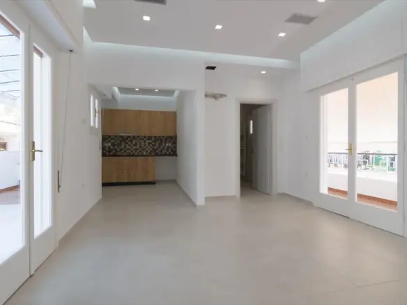 Commercial Property In Athens – Center – Center, Greece (305 M²)