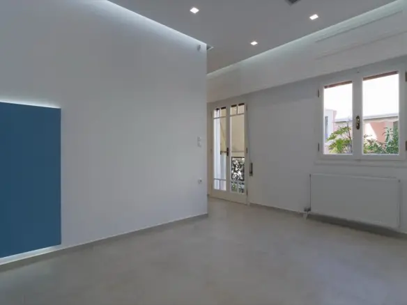 Commercial Property In Athens – Center – Center, Greece (305 M²)