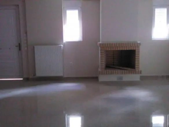 Maisonette In Artemida (loutsa), Greece (244 M²)