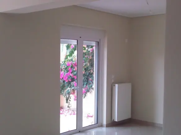 Maisonette In Artemida (loutsa), Greece (244 M²)