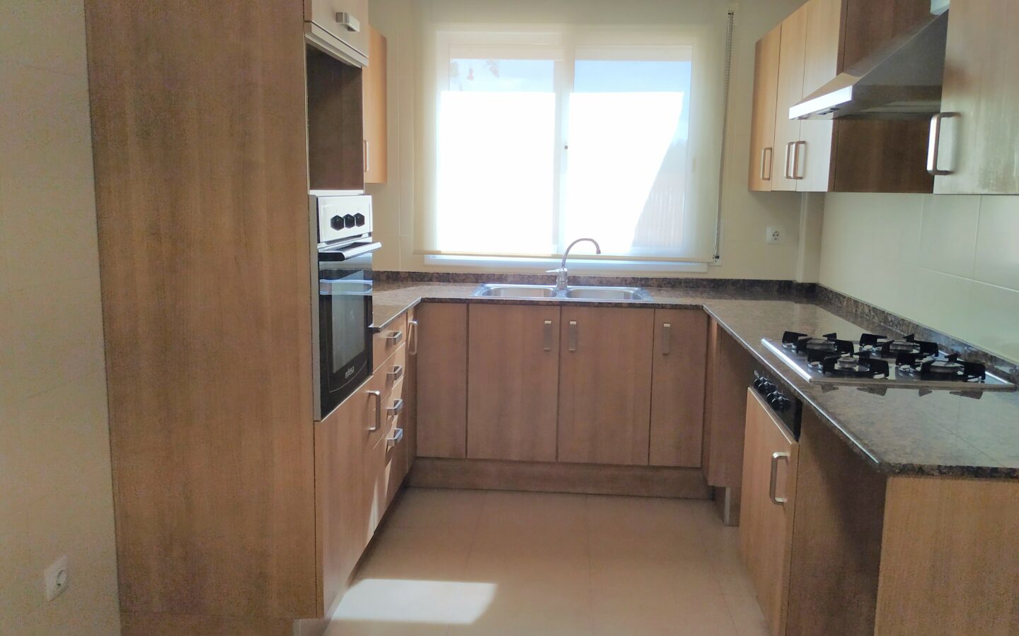 Spacious, Luminous House 10 Min From The Sea