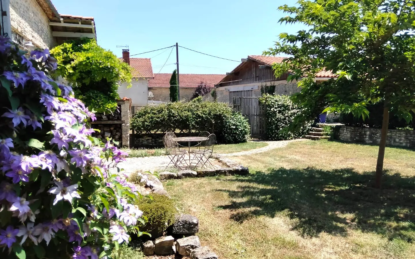 Restored Stone Farmhouse, Views, 5 Bedrooms, Barn, Guest Cottage, Outbuildings, Possible Income
