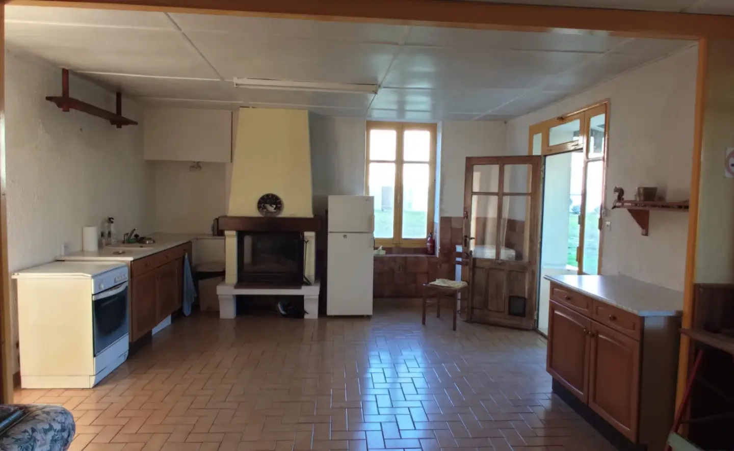 Farmhouse 3 Bedrooms, Guest House, Outbuildings And Garden, Chef Boutonne