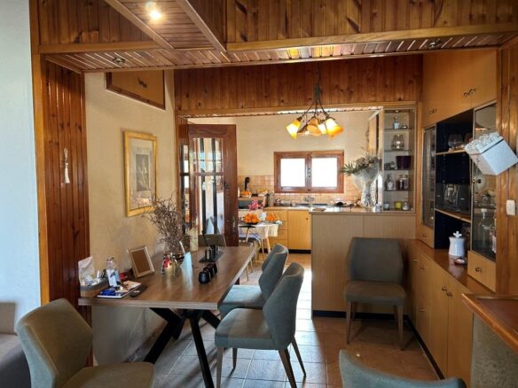 Single Storey House. Garden. 5 Minutes Drive To Agios Nikolaos And Beaches – East Crete
