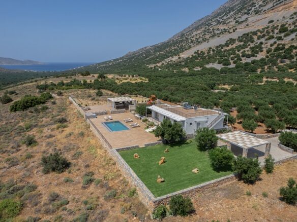 Modern Detached Villa In Quiet Location. Few Minutes To The Sea – East Crete