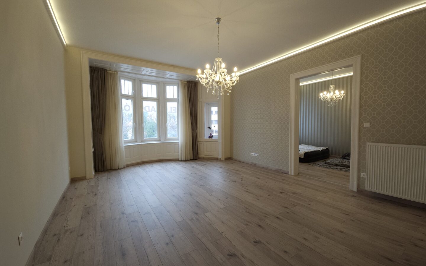 I Recommend This Tastefully Renovated 108 Sqm, 3-room Apartment On The 2nd Floor Of Xi. Villányi Street