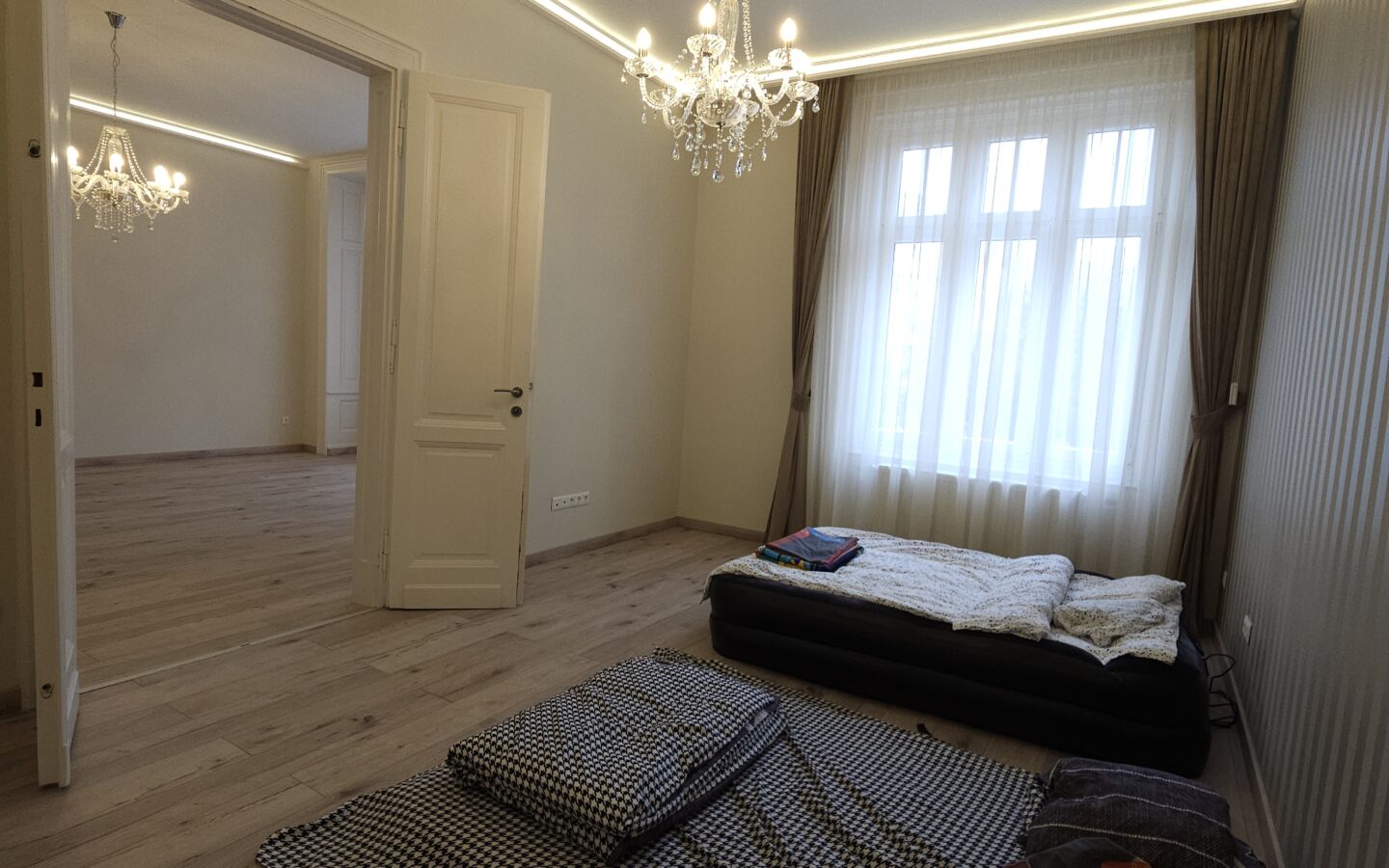 I Recommend This Tastefully Renovated 108 Sqm, 3-room Apartment On The 2nd Floor Of Xi. Villányi Street