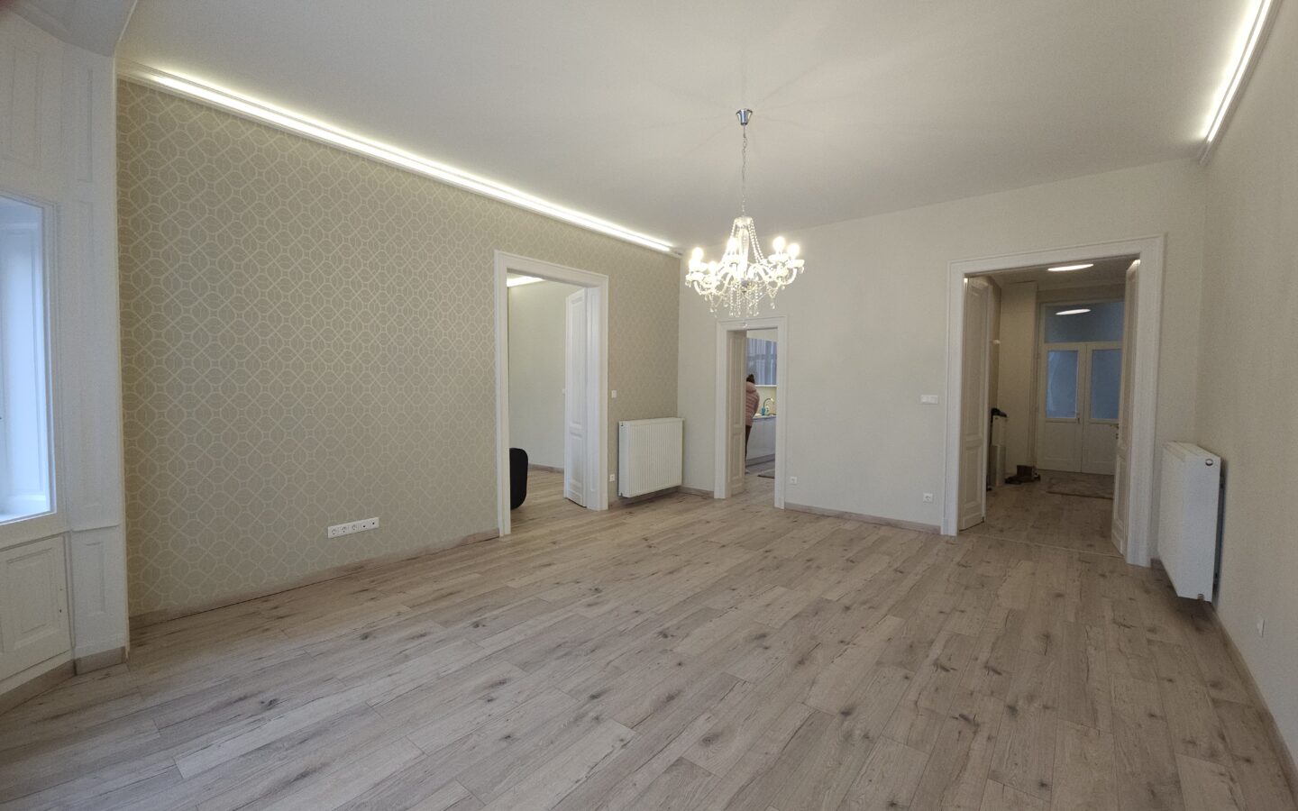 I Recommend This Tastefully Renovated 108 Sqm, 3-room Apartment On The 2nd Floor Of Xi. Villányi Street
