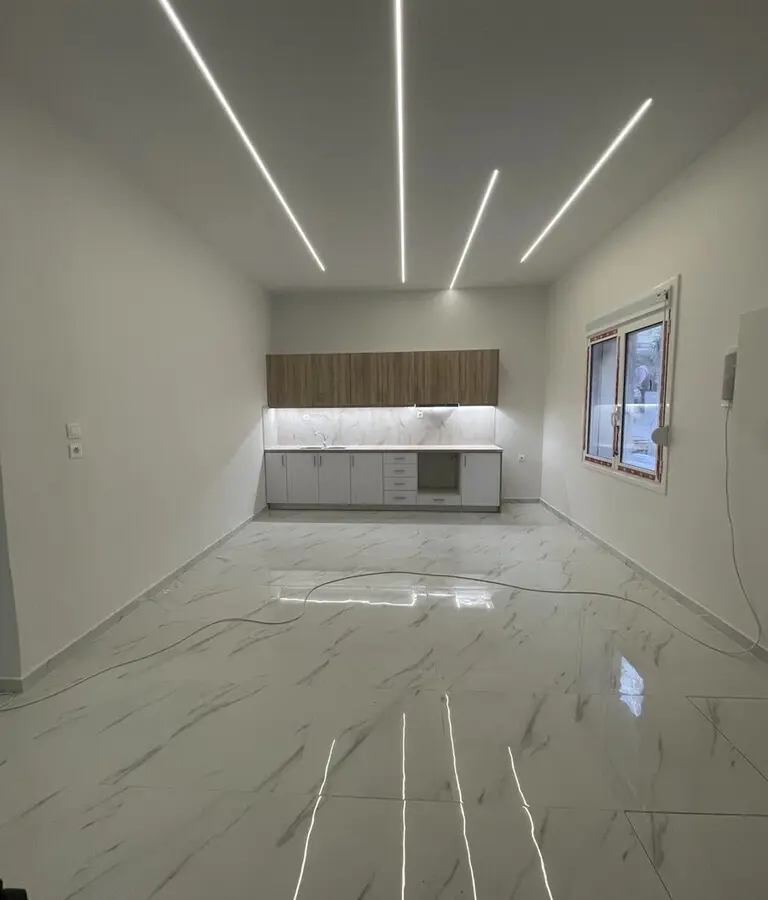 Flat 81 M² In Athens