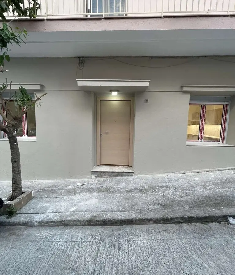 Flat 81 M² In Athens