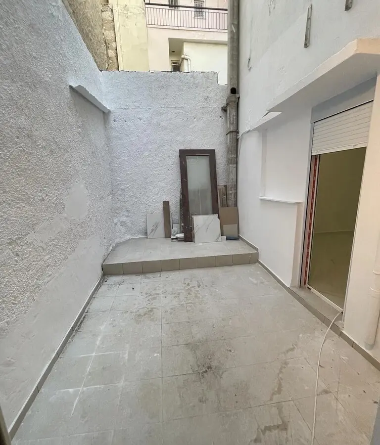 Flat 81 M² In Athens