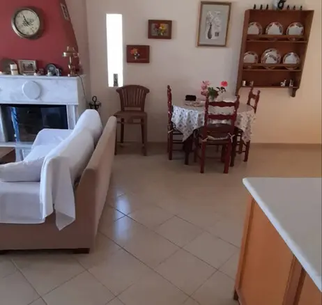 2-bedroom Detached House In Vilia, Greece (130 M²)