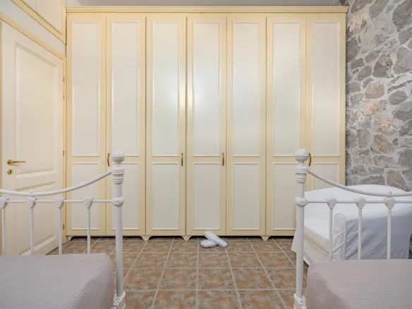7-bedroom Villa In Asklipieio, Greece (420 M²)