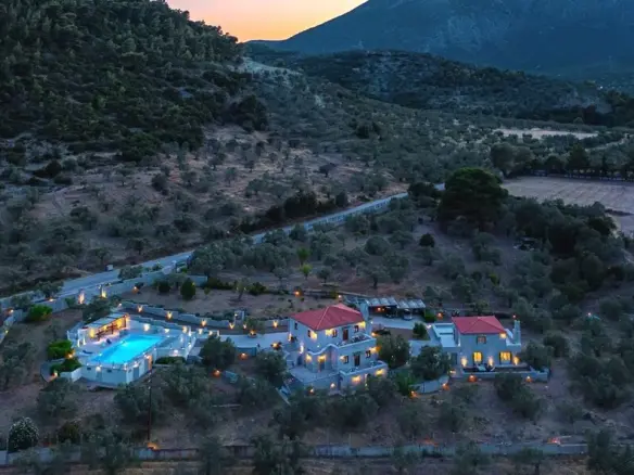 7-bedroom Villa In Asklipieio, Greece (420 M²)