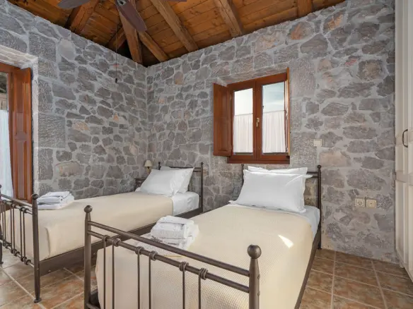7-bedroom Villa In Asklipieio, Greece (420 M²)