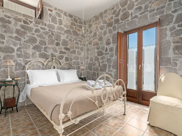 7-bedroom Villa In Asklipieio, Greece (420 M²)