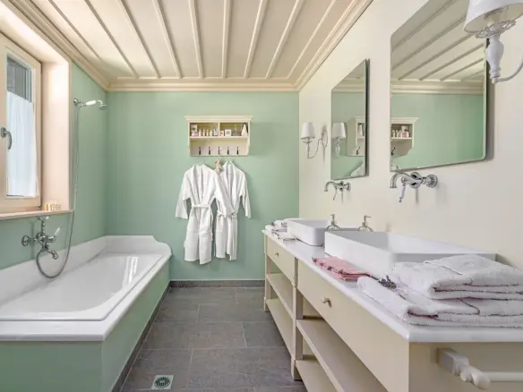 7-bedroom Villa In Asklipieio, Greece (420 M²)