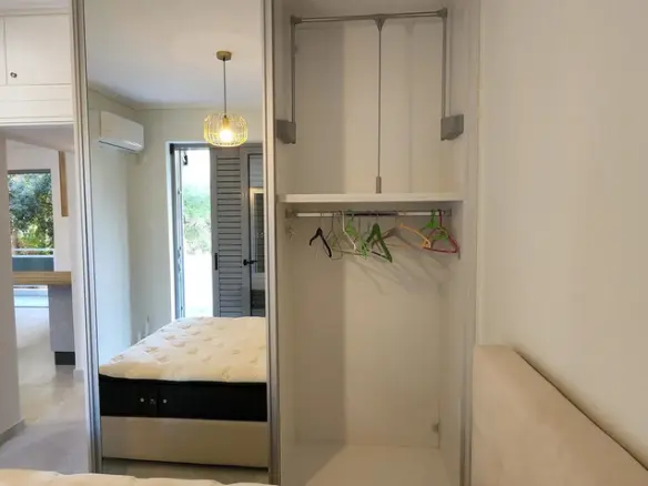 2-bedroom Flat In Vari – Varkiza, Greece (60 M²)