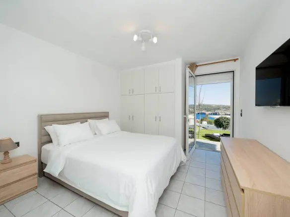 2-bedroom Detached House In Keratea, Greece (134 M²)