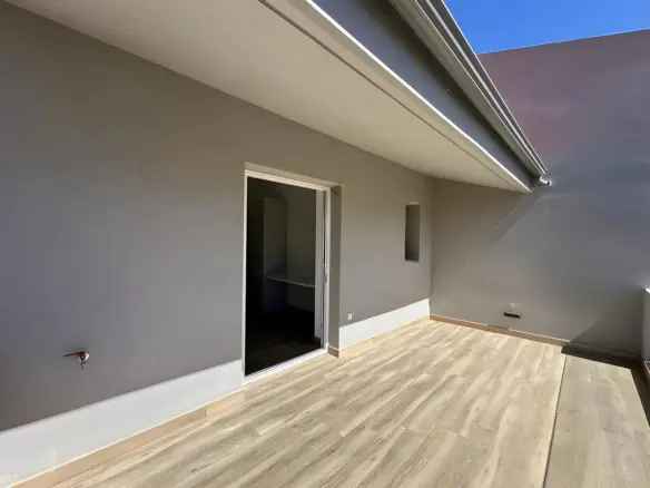 2-bedroom Flat In Keratea, Greece (112 M²)