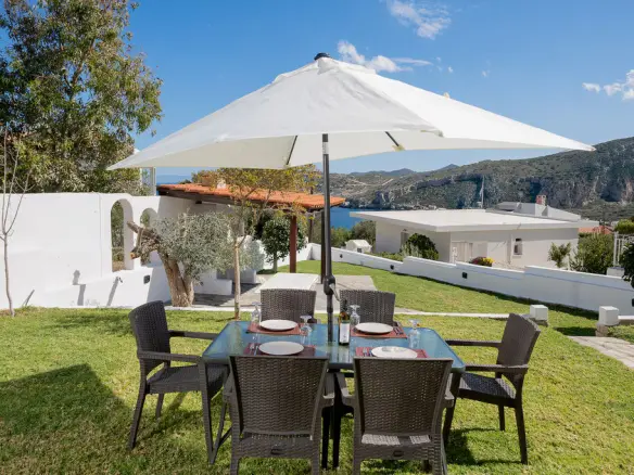 2-bedroom Detached House In Keratea, Greece (134 M²)