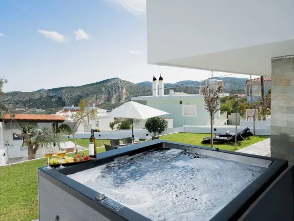 2-bedroom Detached House In Keratea, Greece (134 M²)