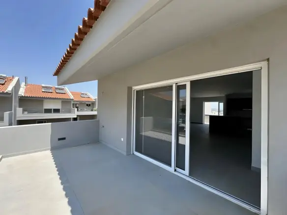2-bedroom Flat In Keratea, Greece (112 M²)
