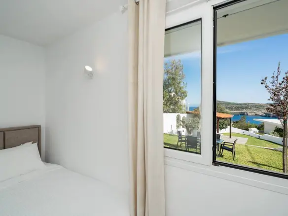2-bedroom Detached House In Keratea, Greece (134 M²)