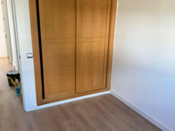 4-bedroom Flat In Torremolinos, Spain (185 M²)