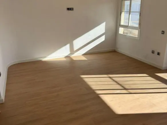 4-bedroom Flat In Torremolinos, Spain (185 M²)