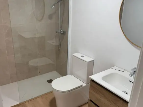 4-bedroom Flat In Torremolinos, Spain (185 M²)