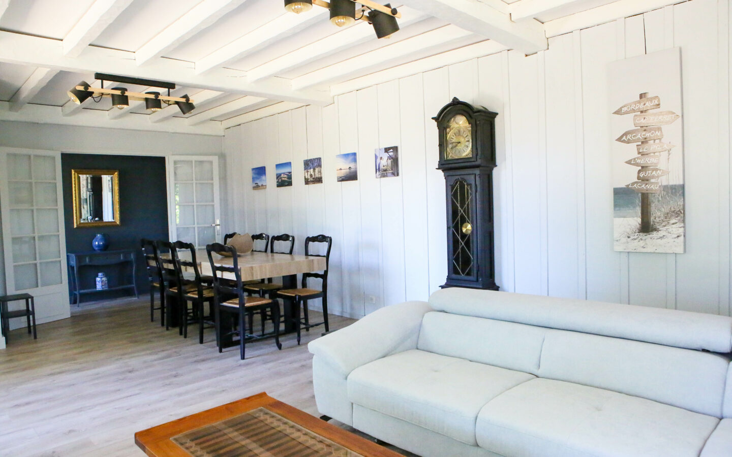 House On The Bay Of Arcachon