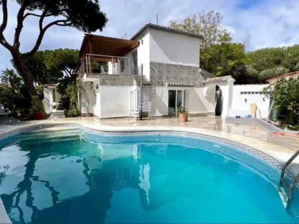 4-bedroom Villa In Marbella, Spain (289 M²)